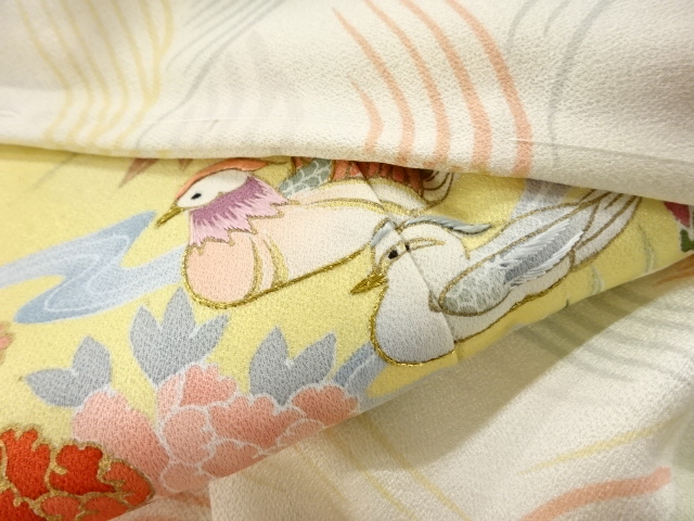  未使用品　波に花・鴛鴦模様刺繍訪問着